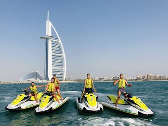 Тур на водных лыжах по Дубаю